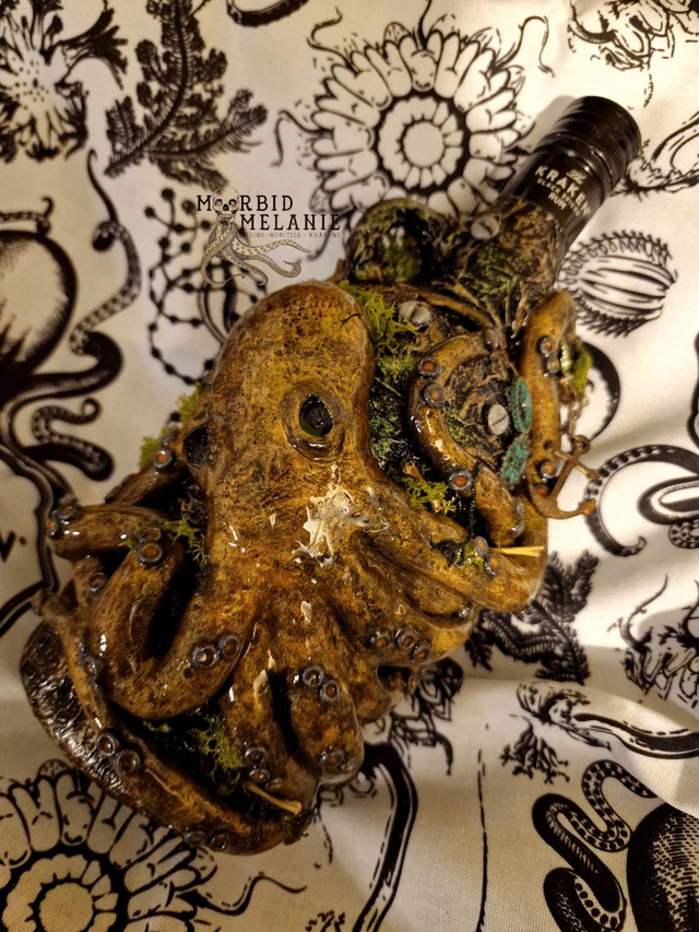 Octopus Bottle 
