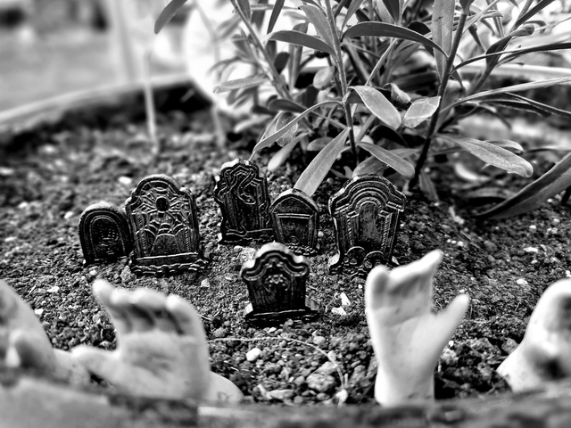 Gravestone Plant Pot Decor